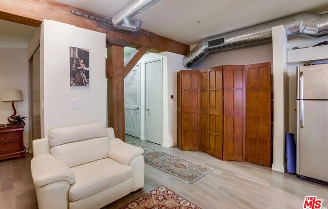 1 bed, 1 bath, 1,060 sqft, $3,350, Unit 310