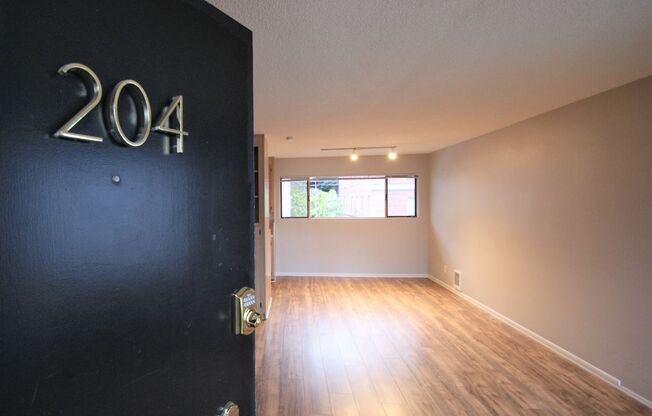 Summit 1717 Apartments