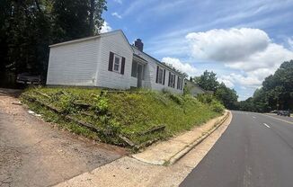 1127 W BLVD