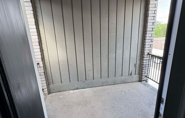 2 beds, 2 baths, 931 sqft, $1,003, Unit 14-1402