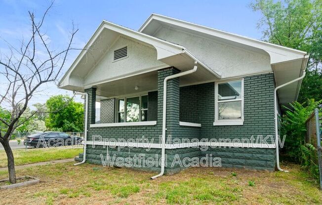 3002 Porter AVE