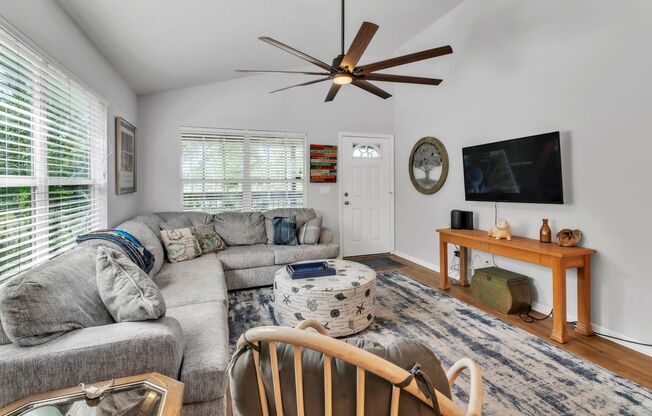 Beautiful 3-Bedroom, 2-Bathroom Home Across from Blue Jays Stadium – 406 Beltrees St, Dunedin, FL 34698