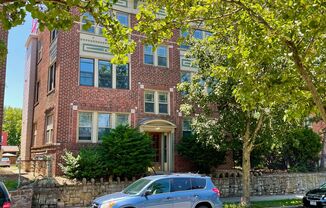 213-215 E 30th Street