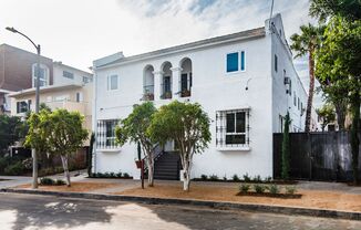 1439 N. Curson Avenue