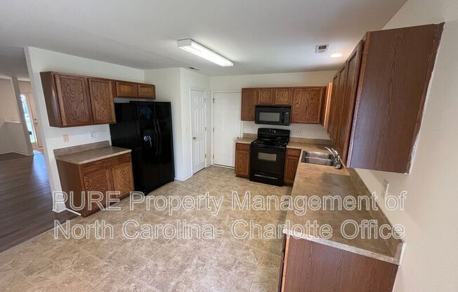 315 ALEXANDER PARK DR