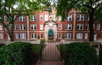 2 bed 2 bath Peachtree Loft living in Buckhead
