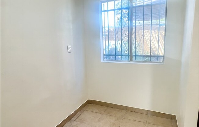 113 W 97 ST