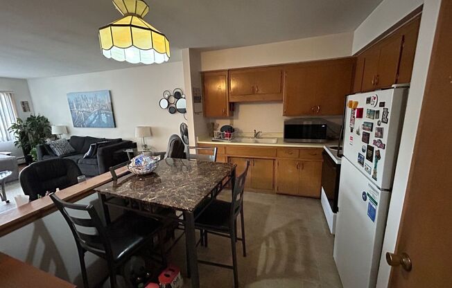 1 bed, 1 bath, $1,015, Unit 22