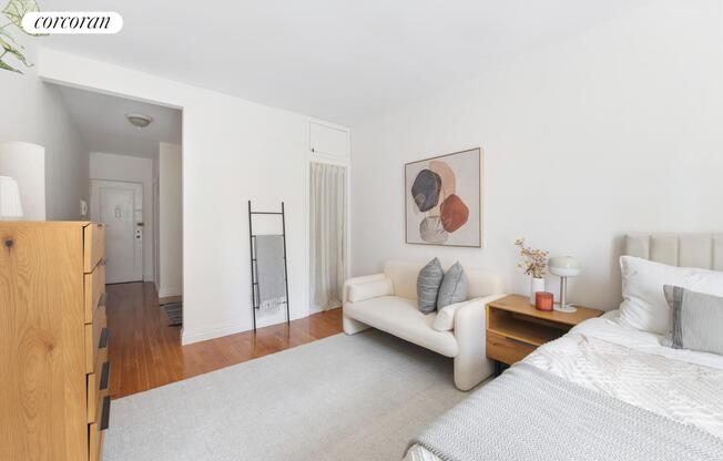 312 W 23 ST