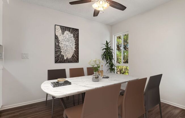 2 beds, 1.5 baths, 930 sqft, $2,850, Unit 124