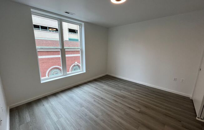 1 bed, 1 bath, 545 sqft, $1,610, Unit 411