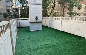 130 E 61 ST