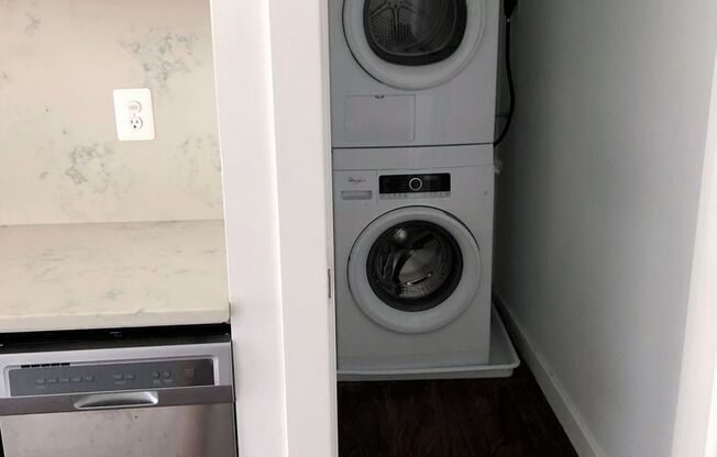 1 bed, 1 bath, 478 sqft, $1,750, Unit 410