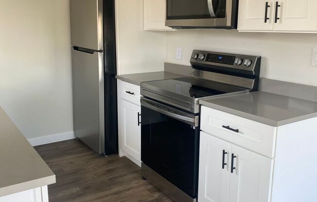 1 bed, 1 bath, 693 sqft, $1,575, Unit 302