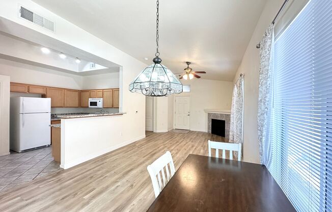 2 beds, 2 baths, $1,450, Unit # 1924