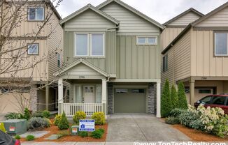 Lovely *NEWER* 3BD, 2.5 BA* Home In Desirable Avondale Commons Neighborhood in Beaverton! *AC* *Spectacular Location* *Great Layout*