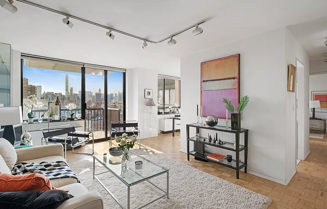 1 bed, 1 bath, 860 sqft, $6,500, Unit 25A