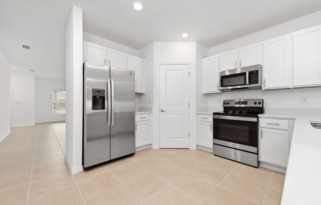 4 Bedroom/2 Bath Home with WaterView in Stepping Stone of Poinciana