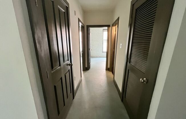 2 beds, 2 baths, 1,032 sqft, $1,599, Unit 1100 -  221