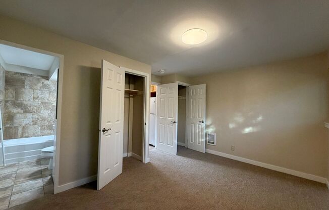 Prime location for walkable living near shops and restaurants!