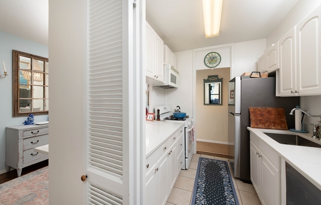 2 beds, 1.5 baths, 1,215 sqft, $3,800, Unit 3G