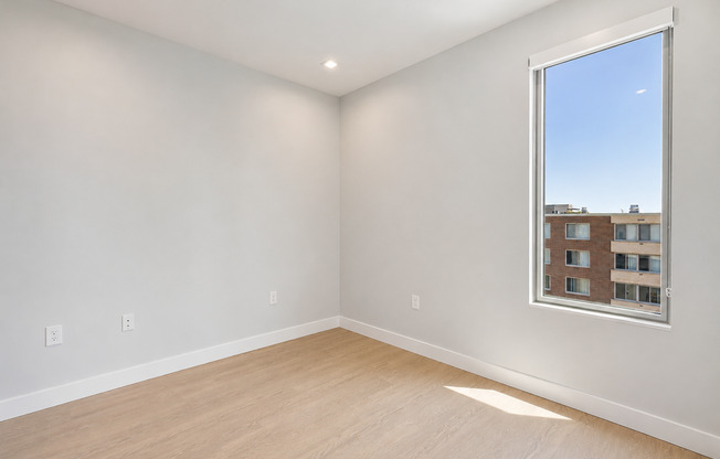 3 beds, 2 baths, 1,487 sqft, $6,995, Unit PH901