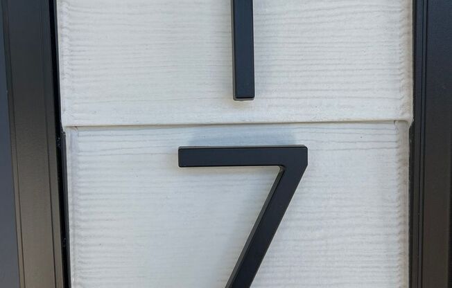 Studio, 1 bath, 502 sqft, $1,200, Unit 17