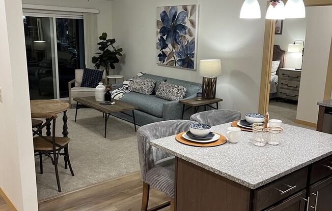 2 beds, 2 baths, 1,116 sqft, $1,970, Unit 206