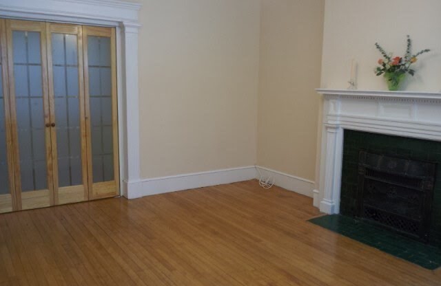 12 ROYCE RD