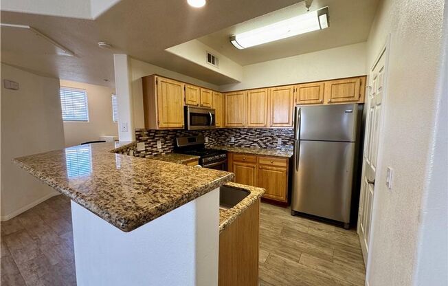 Stylish Condo with Fireplace, Walk-In Closet, & Community Pool