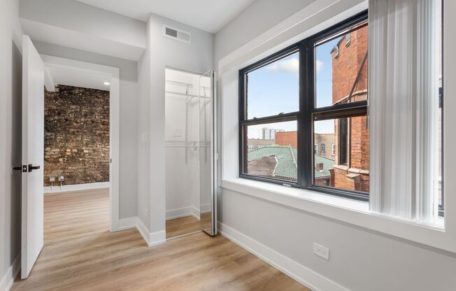 2 beds, 1 bath, 488 sqft, $1,900, Unit 1554-3R