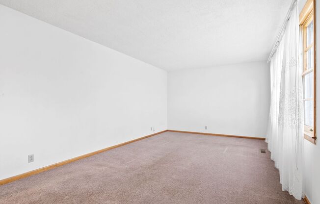 3 Bedroom 1 1/2 Bath Home For Rent Near Madison Street!