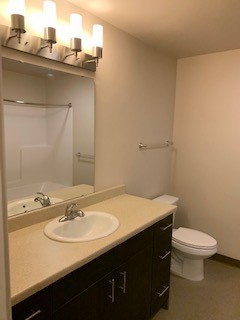 1 bed, 1 bath, 689 sqft, $1,700, Unit 458