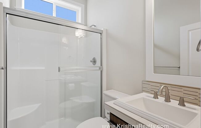 Beautiful 5BD | 3BA Single Family Home | Main-Level Bedroom & Full Bath | Highlands at North Bethany | Top Schools | Near Intel & Nike!