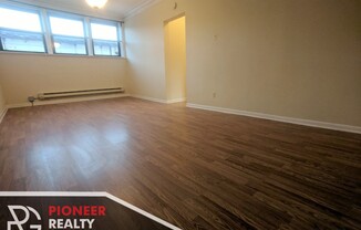 4421 N Wolcott Ave