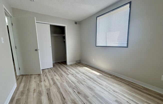 2 beds, 1 bath, 740 sqft, $1,025, Unit 3630-02