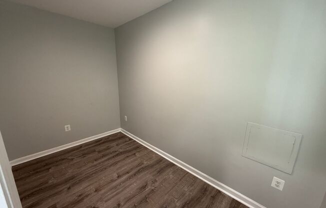 1612 E St NE (Strasbourger)