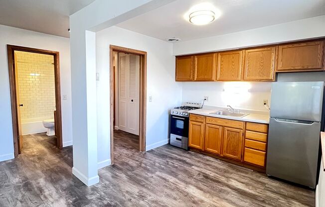 1 bed, 1 bath, $995, Unit 309