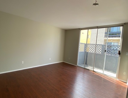 2 beds, 2.5 baths, 1,175 sqft, $3,250, Unit 105