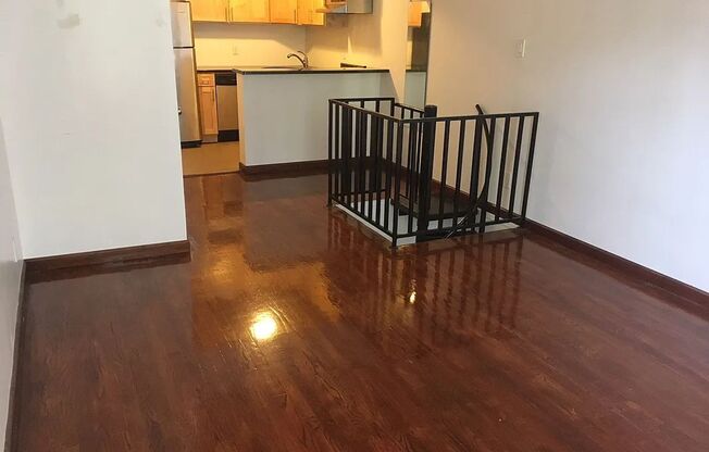 577 Warren LLC