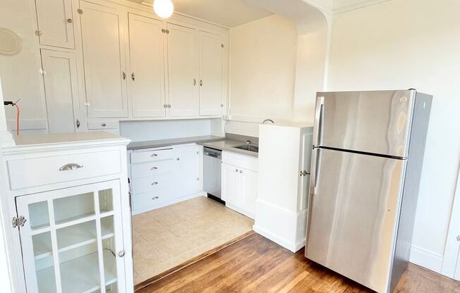 2206 Greenwich Street & 3201 Fillmore Street