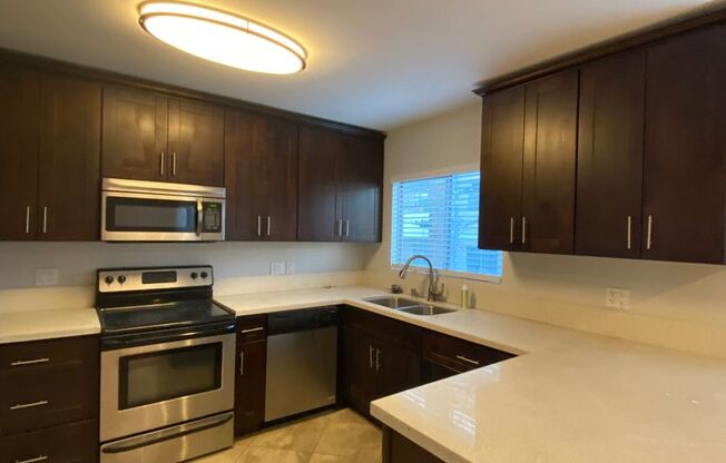 3 beds, 2 baths, 1,450 sqft, $4,598, Unit 207