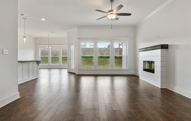 6843 KODIAK DR