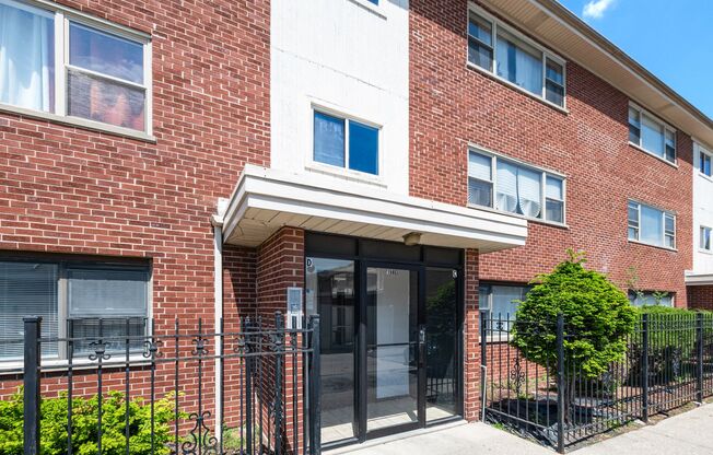 11110 - 11118 S Homewood Ave