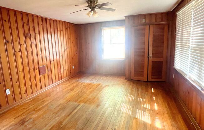 Charming 3-Bed, 2-Bath Home with One-Car Garage in Jacksonville’s Northside!