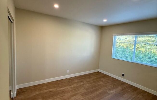 3 beds, 2 baths, 1,400 sqft, $3,295, Unit 10