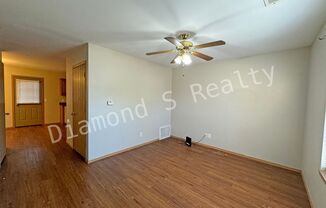 2 beds, 1.5 baths, $750, Unit 311