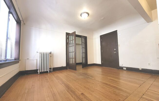Studio, 1 bath, $775, Unit 304
