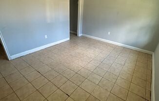 2 beds, 1 bath, $725