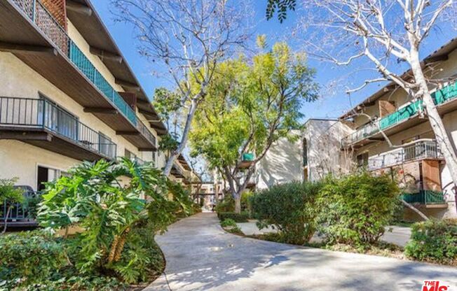 2 beds, 2 baths, 1,009 sqft, $3,600, Unit E305